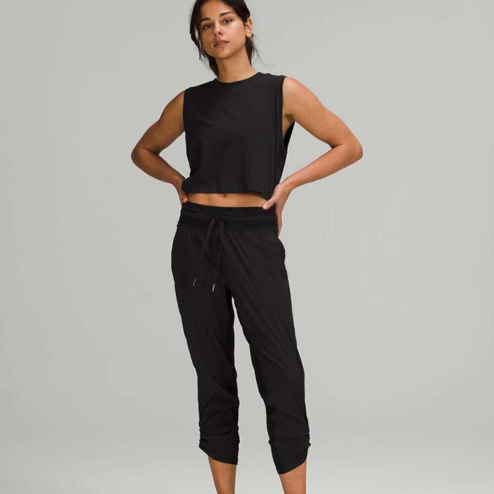 Lululemon Dance Studio Mid-Rise Crop 25" Black- Size 0 (2022)